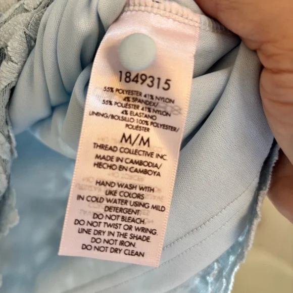 NWT Costco Teddi Rose Blue Floral Tshirt Blue Size Medium Office Church Event - Picture 13 of 13